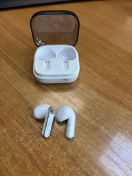 Навушники вкладиші Buds 4 TWS бездротові з активним шумопоглинанням Bluetooth-підключенням і зарядним футляром для самсунгу айфону iPhone Samsung White LEXEGO SM-B4N-W