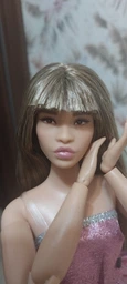 Лялька Барбі колекційна Пишна з довгим каштановим волоссям Barbie Signature Looks Modern Y2K Fashion, Curvy Long Brown Hair #24 (HRM16) фото від покупців 2