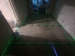 Лазерный уровень нивелир Laser Level 4D 2 аккумулятора 16 линий зеленый луч в кейсе желтый