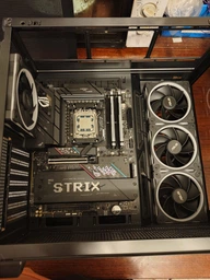 Материнська плата Asus ROG Strix B850-E Gaming Wi-Fi (sAM5, AMD B850, PCI-Ex16) фото від покупців 3