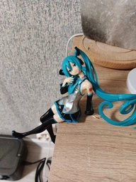 Аніме фігурка Хацуне Міку 17 см вокалоїд Hatsune Miku anime figure