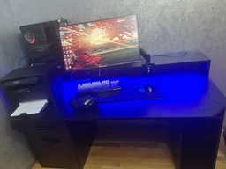 Компьютерный стол с LED подсветкой, шкафчиком и выдвижным ящиком фото от покупателей 2
