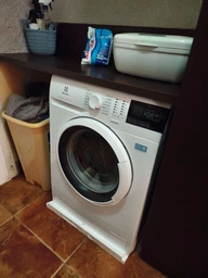 Пральна машина вузька Electrolux EW6S404WU