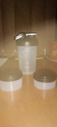 Шейкер для фитнеса и тренировок ShakerBottle 450мл черный герметичная бутылка для протеина с шариком-миксером и 2 контейнерами фото от покупателей 2