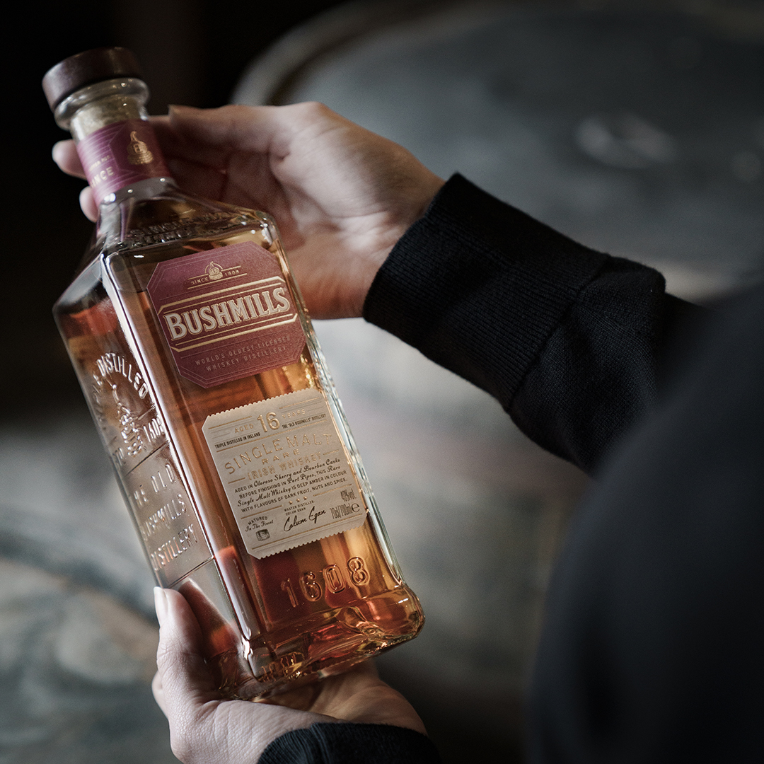 Виски Bushmills Single Malt 16 лет выдержки 0.7 л 40
