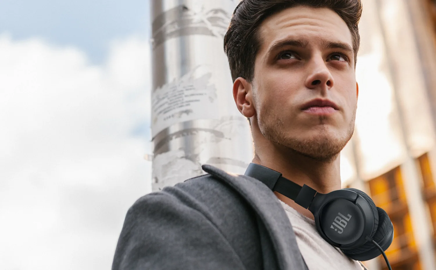 Фирменный звук JBL Pure Bass в наушниках JBL Tune 500