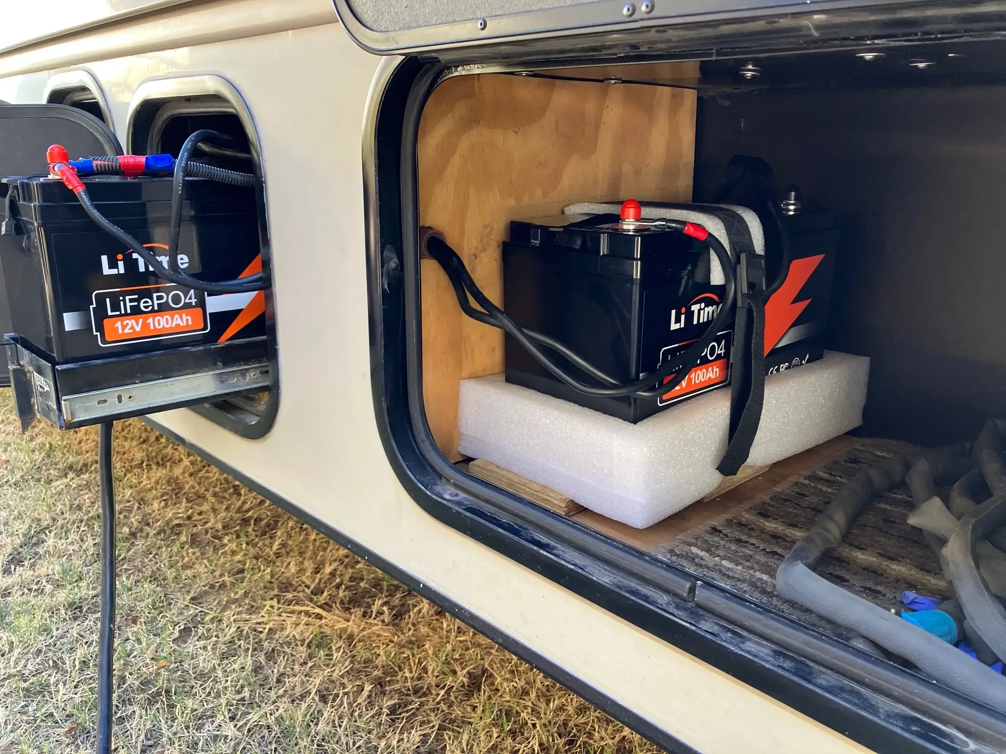 Використання акумулятора LiTime 12V 100Ah LiFePO4 для катерів та човнів