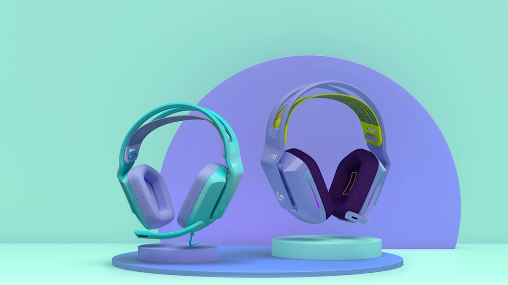 Гарнітури Logitech G335 та G733 із Color Collection на подіумах