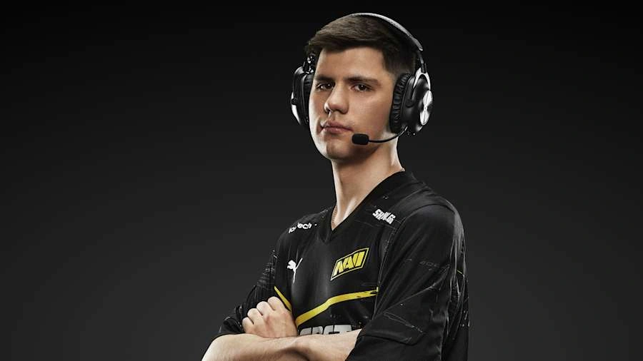 Киберспортсмен NAVI b1t в гарнитуре Logitech G PRO X 2 LIGHTSPEED