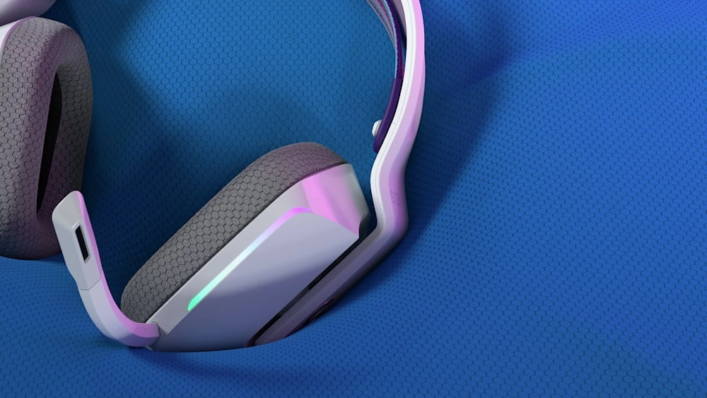 Гарнитура Logitech G733 с пеной с эффектом памяти