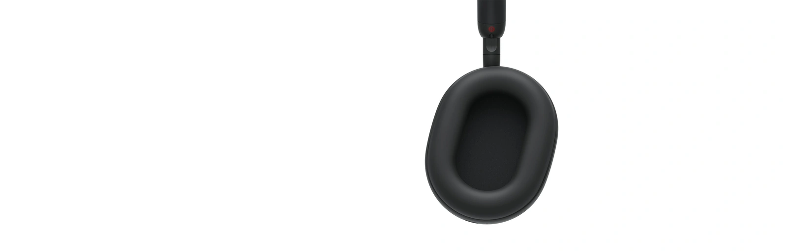 Мягкий амбушюр наушников Sony WH-1000XM5 крупным планом