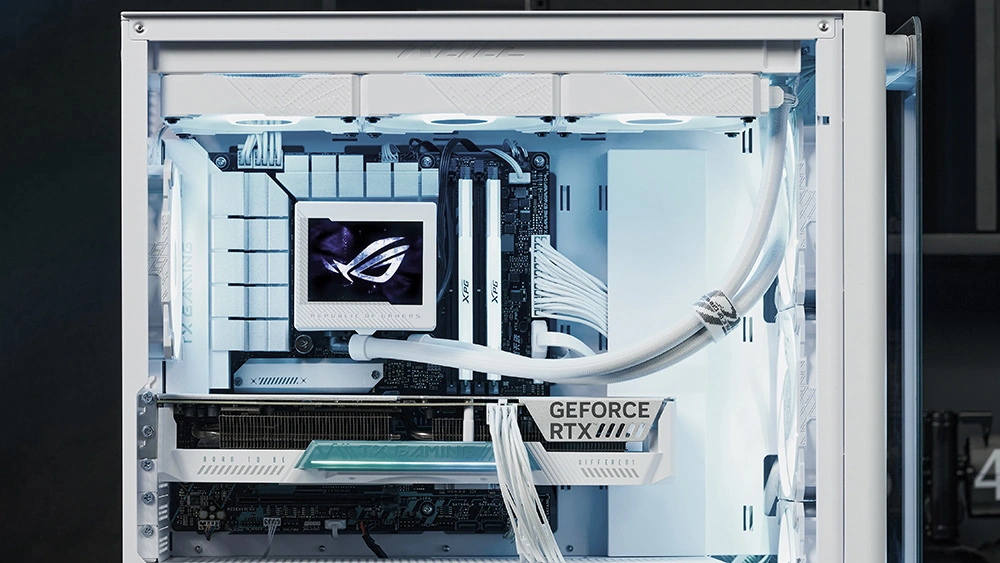 Бічний вигляд корпусу ASUS A23 PLUS з передньою панеллю із загартованого скла