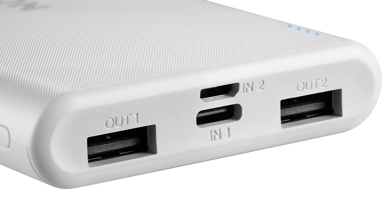Два входа: Micro-USB и USB-C