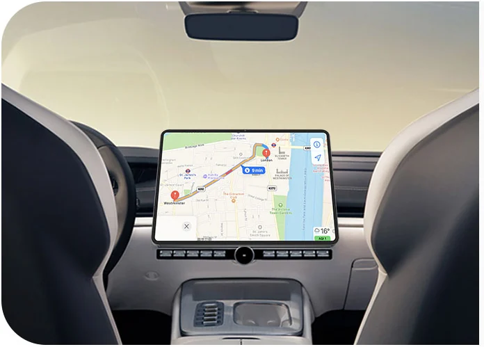 Навігаційна карта на планшеті Teclast ArtPad Pro в автомобілі