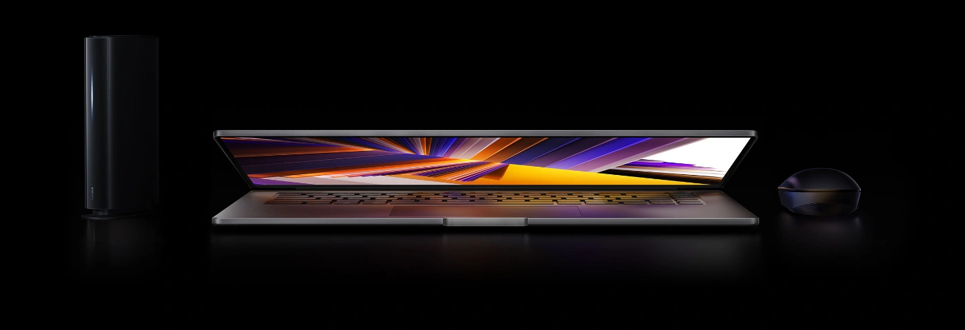 Ноутбук RedmiBook 14 с периферией на тёмном фоне