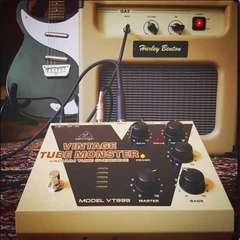 美品 Behringer Vintage Tube Monster VT999 Педаль эффектов Behringer Vintage Tube Monster VT999 – фото