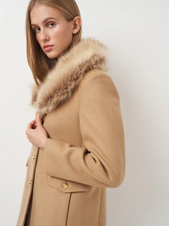 ちゅらがーる出品 Куртка жіноча Zara 8480/744 M Бежева (08480744708035) – Брендовий