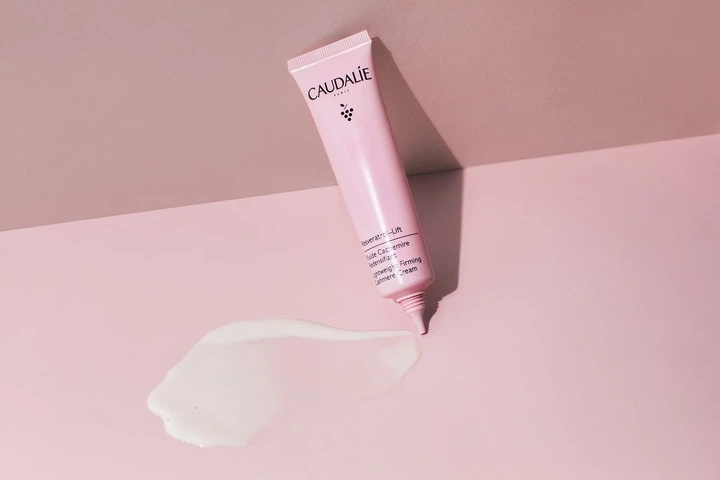 Fluid przeciwzmarszczkowy Caudalie Resveratrol liftingujący kaszmir 40 ml (3522930003007) - obraz 6