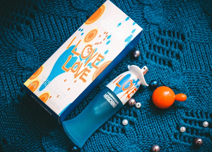 Туалетна вода для жінок Moschino I Love Love 50 мл (8011003991143) - зображення 3