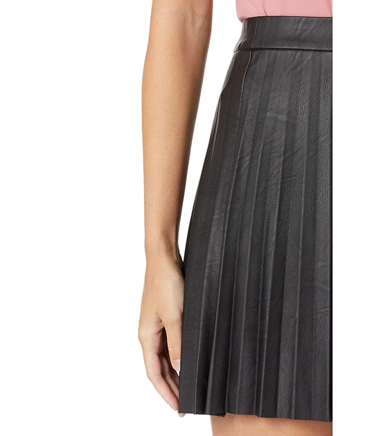 Cupcakes and cashmere 2024 leather pleated skirt