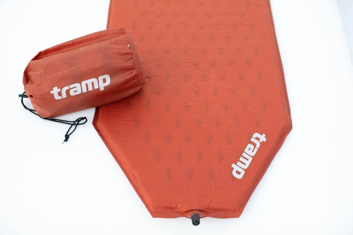 Ковер самонадувающийся Tramp Ultralight TPU оранжевый 183х51х2,5 TRI-022 - Фото 5 Ковер самонадувающийся Tramp Ultralight TPU оранжевый 183х51х2,5 TRI-022 - изображение 5