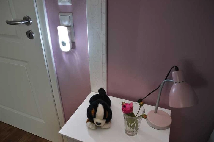 Lampka nocna LED Brennenstuhl z czujnikiem ruchu i zmierzchu SLA 16+2 B (1173240) - obraz 7
