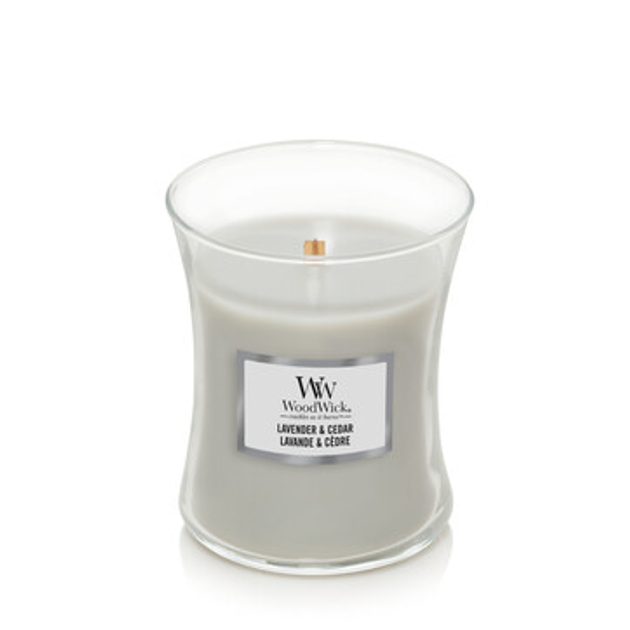 Ароматическая свеча Medium Lavender & Cedar Woodwick 275г - изображение 1