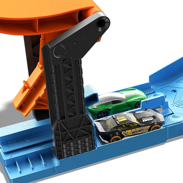 Zestaw do gry Hot Wheels Tricks w oponie z serii Monster Trucks (GVK48) - obraz 3