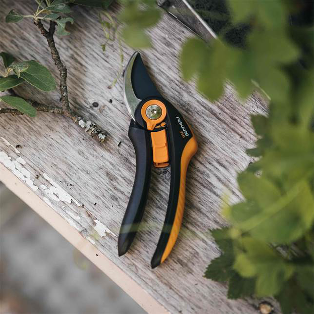 Fiskars P131 Bypass Pruner