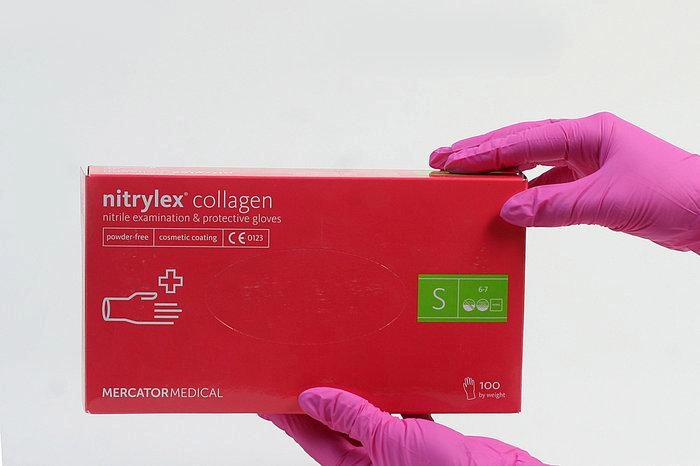 Рукавички нітрилові Mercator Medical Nitrylex Collagen S нестерильні неопудрені 50 пар/уп Рожеві - зображення 1