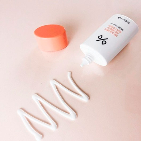 Себорегулюючий сонцезахисний лосьйон 5-альфа контроль DR.CEURACLE SPF 50++++ 50 мл - Фото 2 Себорегулюючий сонцезахисний лосьйон 5-альфа контроль DR.CEURACLE SPF 50++++ 50 мл - зображення 2
