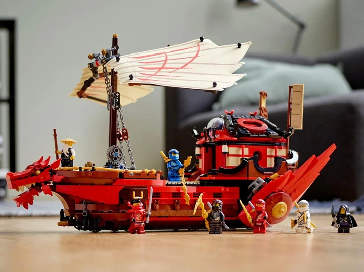 Lego Ninjago Летающий корабль Мастера Ву Лего ниндзяго 71705
