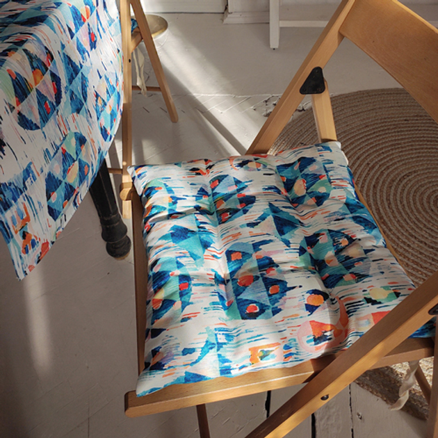 Подушка для мебели на табурет Bio-Line квадратная с 4 завязками, 4 точки рогожка