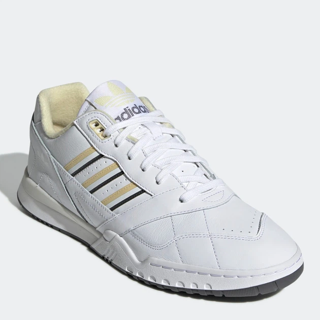 Buty sportowe damskie skórzane do kostki adidas Originals A.R. Trainer BD7840 36 23 cm Białe (4060512079723) - obraz 2