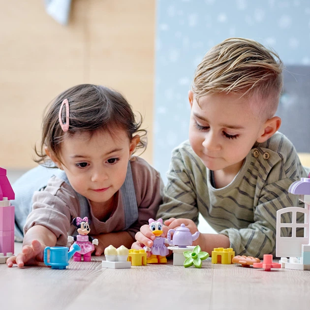 Zestaw klocków LEGO DUPLO Disney Dom i kawiarnia Minnie 91 element (10942) - obraz 3