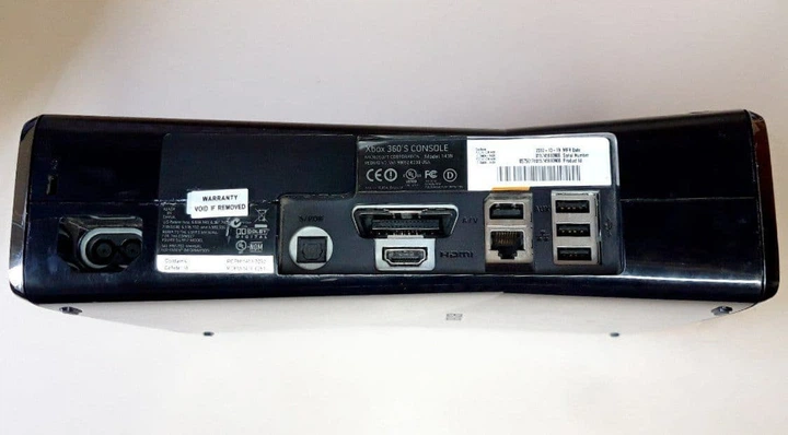 Игровая приставка + kinect Xbox 360, Model 1439 б.у. – фото