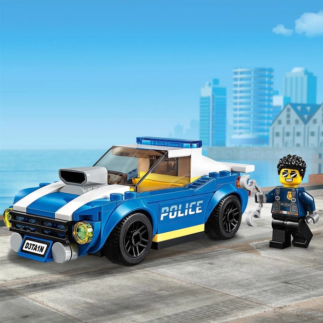 Zestaw klocków LEGO City Police Aresztowanie na autostradzie 185 elementów (60242) - obraz 6