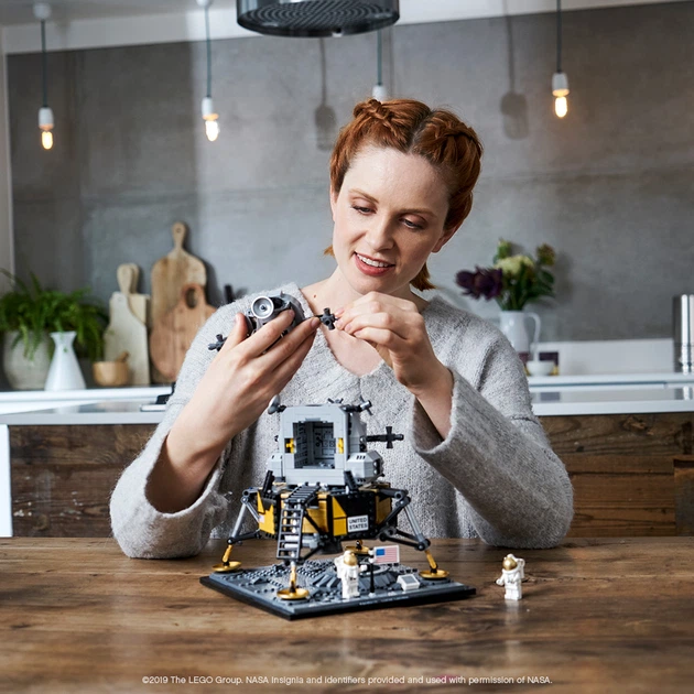 Zestaw klocków LEGO Creator Expert Lądownik księżycowy Apollo 11 NASA 1087 części (10266) - obraz 3