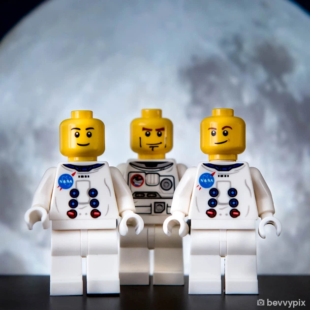 Zestaw klocków LEGO Creator Expert Lądownik księżycowy Apollo 11 NASA 1087 części (10266) - obraz 5