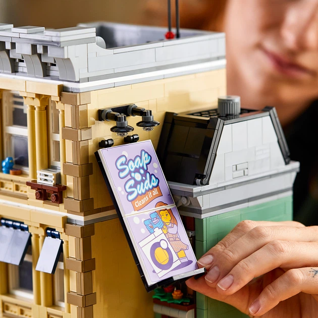 Конструктор LEGO Creator Expert Поліцейський відділок 2923 деталі (10278) - Фото 4 Конструктор LEGO Creator Expert Поліцейський відділок 2923 деталі (10278) - зображення 4