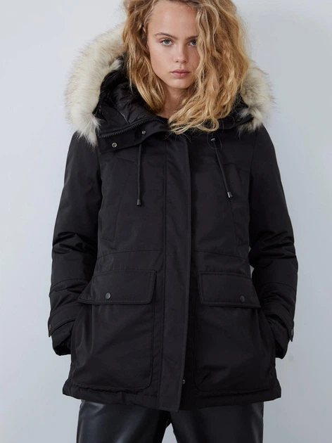Куртка зимняя короткая женская Zara 3427/206/800-AAAD M Черная