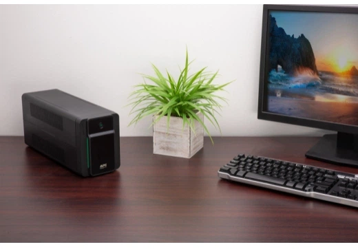 APC Easy UPS 900VA IEC (BVX900LI) - obraz 6