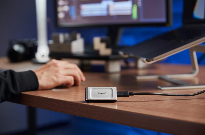 Dysk SSD Kingston XS2000 Portable 2TB USB 3.2 Gen2 (2x2) typu C IP55 3D NAND (SXS2000/2000G) - obraz 9