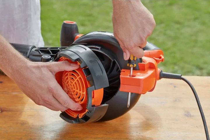 Odkurzacz ogrodowy elektryczny Black+Decker BEBLV301 - obraz 14