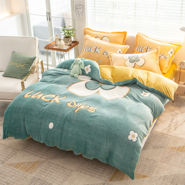 Плюшевое постельное белье микрофибра Cappone Luck Days 200х220 см ...
