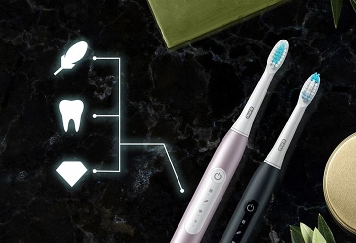 Набір електричних зубних щіток Oral-B Pulsonic Slim Luxe 4900 Чорна та рожева (4210201396383) - зображення 9