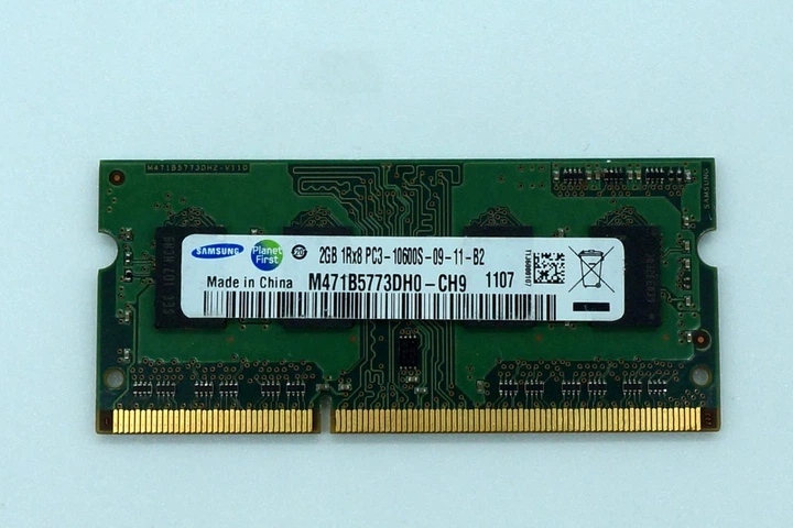 【中古動作品】ノート用メモリ Samsung M471B5273DH0-CH9 DDR3 10600S 4GB×2枚 合計8GB 中古-非常に良い サムスン 8GB RAMキット (4GB x 2) DDR3 1 333Mhz
