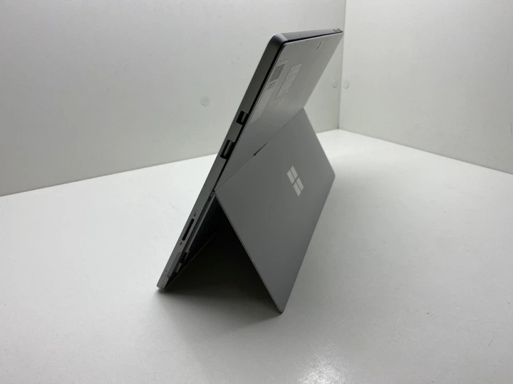 Microsoft Surface Pro5 i5 8GB、256GB、1796 Microsoft Surface Pro 5 LTE i5/8GB/256GB (Like New) - Surfacestore