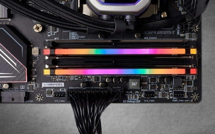 Оперативная память DDR4 CORSAIR Vengeance RGB Pro 16GB (2x8GB