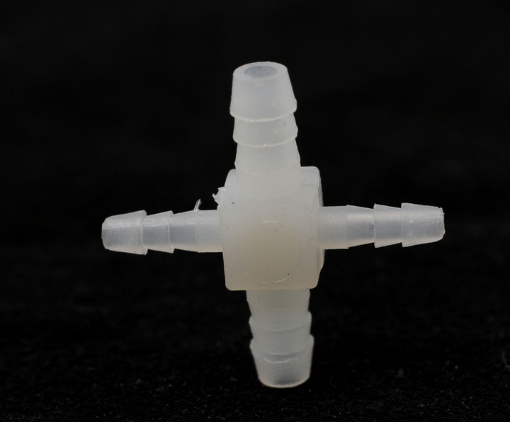 Штуцер трійник пластиковий 3*5*3*5 мм для стоматологічної установки China LU-01411 - зображення 1